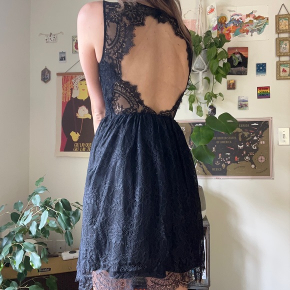 CLEAR OUT SALE! Backless Lacey LBD from H&M - Picture 2 of 6
